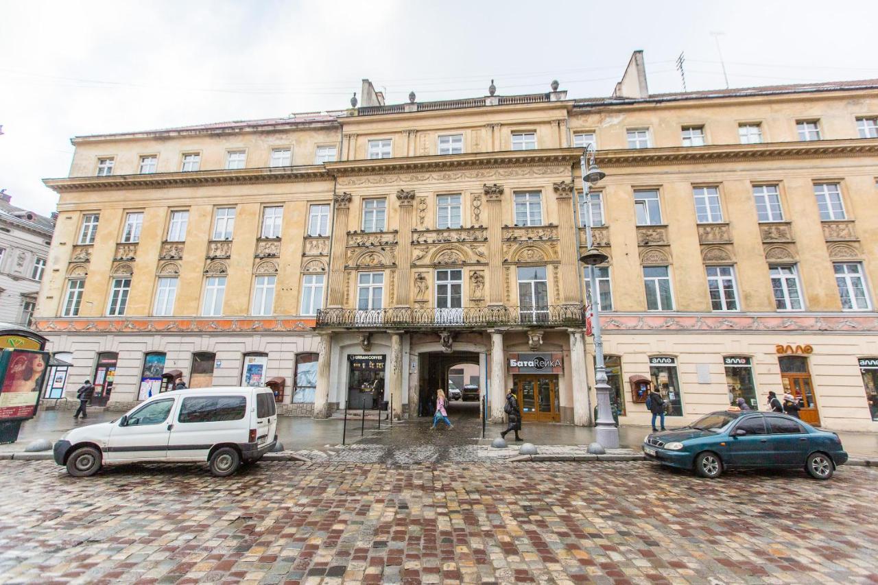 Квартира Подобово В Центрі На Вулиці Проспект Свободи 7 Lviv Exterior foto